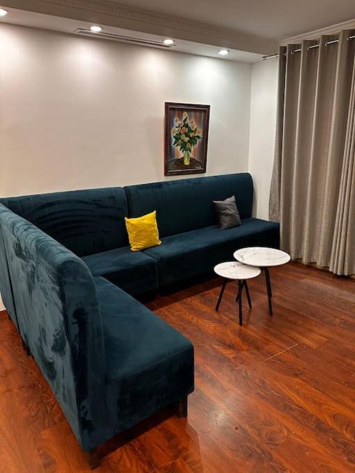 Studio In Bllok Тирана Экстерьер фото