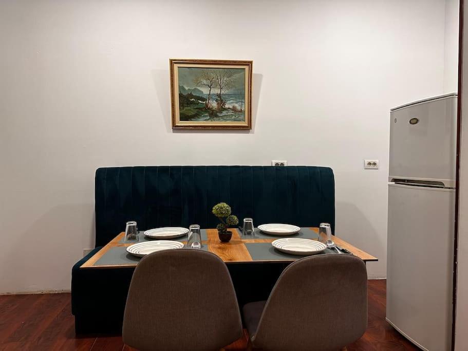 Studio In Bllok Тирана Экстерьер фото